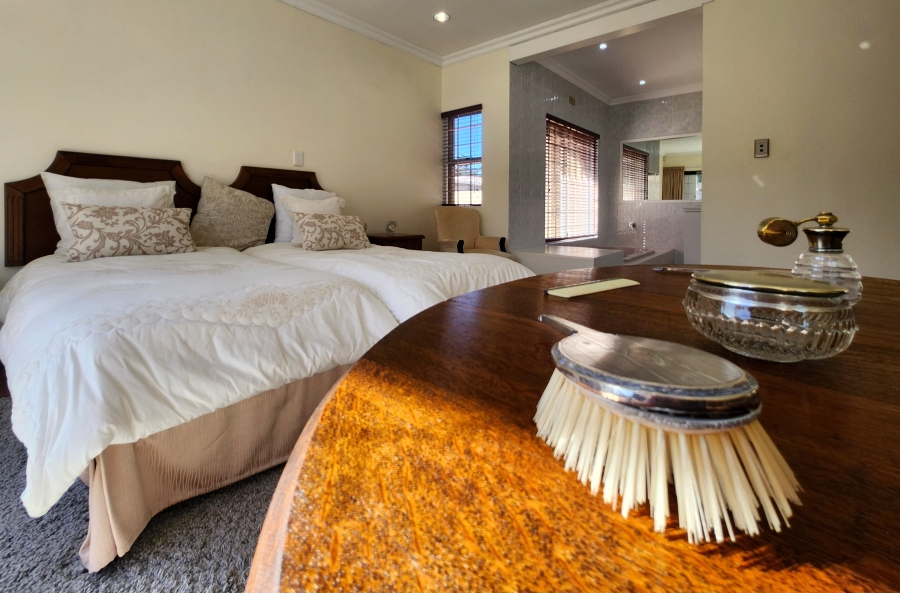 4 Bedroom Property for Sale in West Beach Western Cape